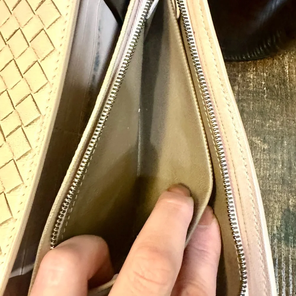 Bottega Veneta Intrecciato Light Blush Long Wallet